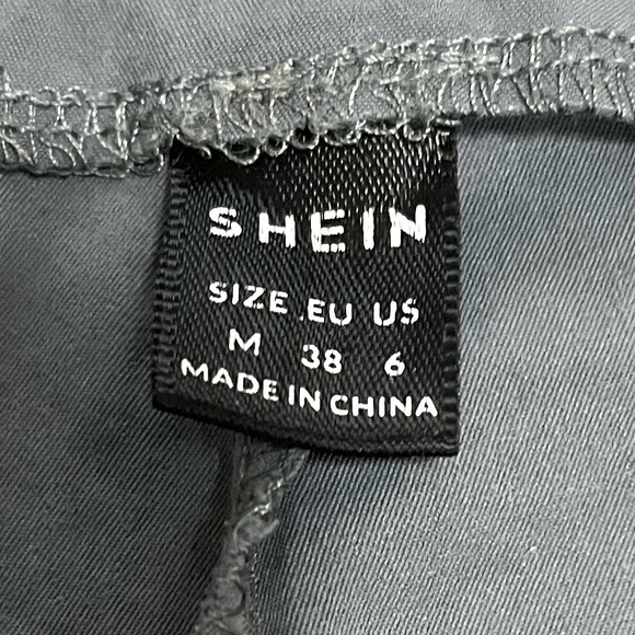 SHEIN Gray Cargo Pants Women’s Size M Utility Straight Leg - Picture 3 of 11